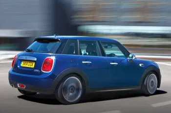 Mini Mini päťdverový hatchback (2014 – 2018) – fotka 19