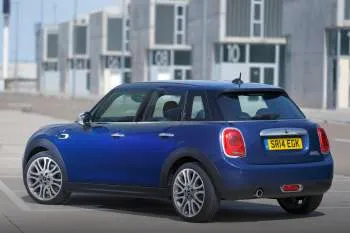 Mini Mini päťdverový hatchback (2014 – 2018) – fotka 20