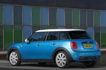 Mini Mini päťdverový hatchback (2014 – 2018) – fotka 23