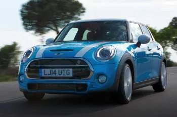 Mini Mini päťdverový hatchback (2014 – 2018) – fotka 32