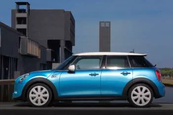 Mini Mini päťdverový hatchback (2014 – 2018) – fotka 39