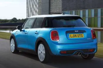 Mini Mini päťdverový hatchback (2014 – 2018) – fotka 40