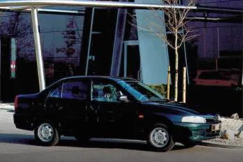Mitsubishi Lancer (1996 – 2001) – fotka 3