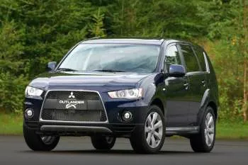 Mitsubishi Outlander (2010 – 2013) – fotka 3