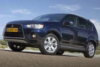Mitsubishi Outlander (2010 – 2013) – fotka 4