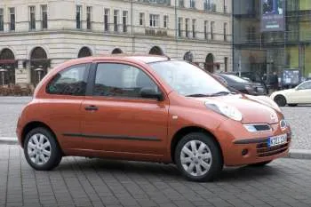 Nissan Micra 1.2 65hp Acenta trojdverový hatchback – fotka 7