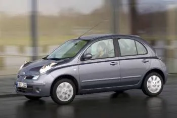 Nissan Micra päťdverový hatchback (2008 – 2011) – fotka 6