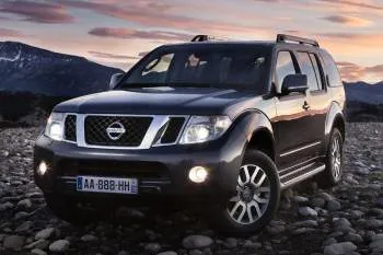 Nissan Pathfinder Van (2012 – 2014) – fotka 9