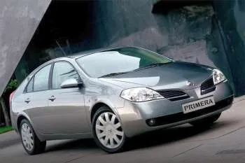 Nissan Primera hatchback (2002 – 2004) – fotka 6