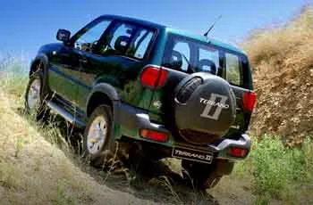 Nissan Terrano II trojdverové SUV (2000 – 2002) – fotka 2