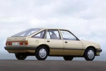 Opel Ascona hatchback (1984 – 1988) – fotka 6