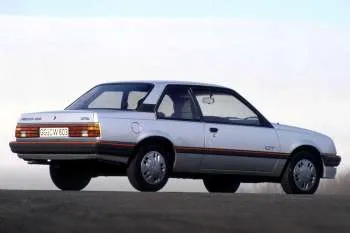 Opel Ascona dvojdverový sedan (1984 – 1988) – fotka 2
