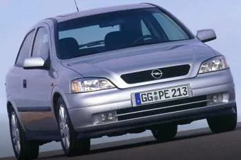 Opel Astra 1.7 CDTi Sport Edition II trojdverový hatchback – fotka 4