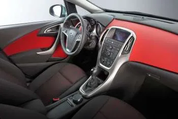 Opel Astra (2012 – 2015) – fotka 4