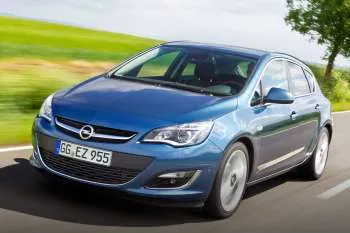 Opel Astra (2012 – 2015) – fotka 12