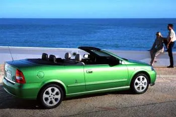 Opel Astra Cabrio 2.2 DTi-16V – fotka 4