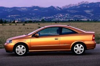 Opel Astra Coupe (2000 – 2006) – fotka 3