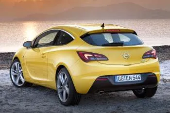Opel Astra GTC (2012 – 2017) – fotka 10