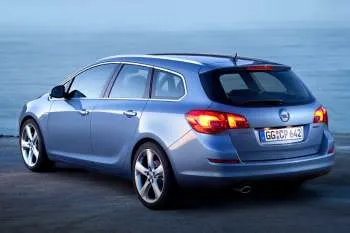 Opel Astra Sports Tourer 2.0 CDTI 160hp Cosmo - 4