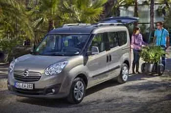 Opel Combo Tour (2012 – 2018) – fotka 3