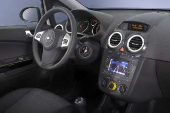 Opel Corsa päťdverový hatchback (2011 – 2015) – fotka 11