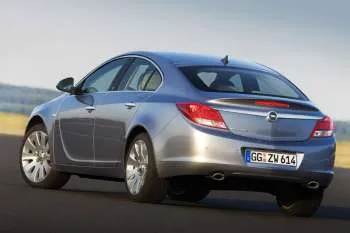 Opel Insignia hatchback (2008 – 2013) – fotka 12