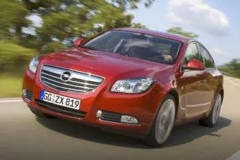 Opel Insignia 2.0 CDTI 160hp Cosmo sedan – fotka 3