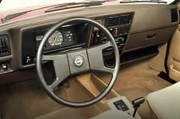 Opel Kadett päťdverový hatchback (1979 – 1984) – fotka 7