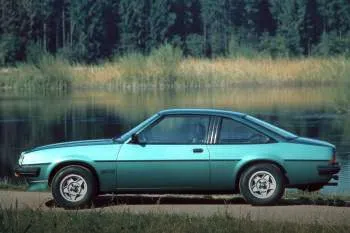 Opel Manta 2.0 E De Luxe SR – fotka 3