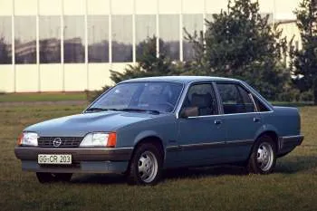 Opel Rekord (1982 – 1984) – fotka 8