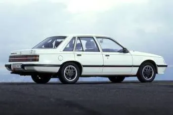 Opel Senator (1983 – 1987) – fotka 3