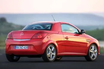 Opel Tigra TwinTop (2004 – 2010) – fotka 4