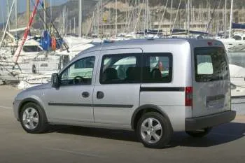 Opel Tour (2004 – 2011) – fotka 2