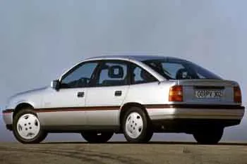 Opel Vectra hatchback (1988 – 1992) – fotka 2