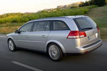 Opel Vectra Stationwagon (2005 – 2009) – fotka 9