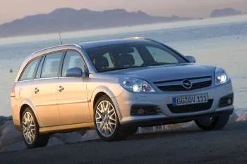 Opel Vectra Stationwagon (2005 – 2009) – fotka 11