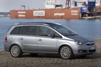Opel Zafira (2005 – 2008) – fotka 12