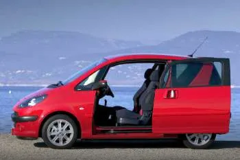 Peugeot 1007 (2005 – 2009) – fotka 11