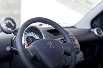 Peugeot 107 päťdverový hatchback (2012 – 2014) – fotka 5