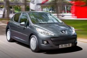 Peugeot 207 Feline 1.6 HDiF 110hp päťdverový hatchback – fotka 3