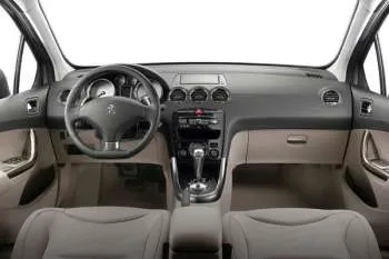 Peugeot 308 (2011 – 2013) – fotka 9