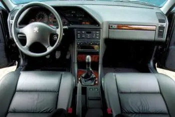 Peugeot 605 STdt 2.1 – fotka 4