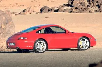 Porsche 911 Coupe (2004 – 2010) – fotka 9