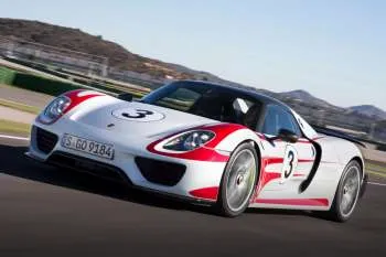 Porsche 918 Spyder (2014 – 2016) – fotka 2