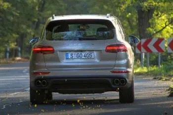 Porsche Cayenne (2014 – 2017) – fotka 2