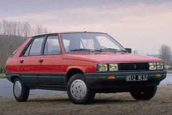 Renault 11 päťdverový hatchback (1983 – 1986) – fotka 3