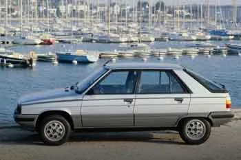 Renault 11 päťdverový hatchback (1983 – 1986) – fotka 4