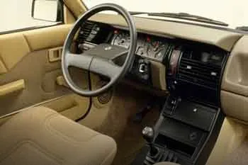 Renault 11 päťdverový hatchback (1983 – 1986) – fotka 8