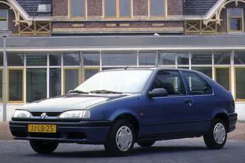 Renault 19 hatchback (1994 – 1995)