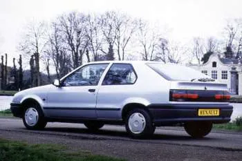 Renault 19 hatchback (1994 – 1995) – fotka 2